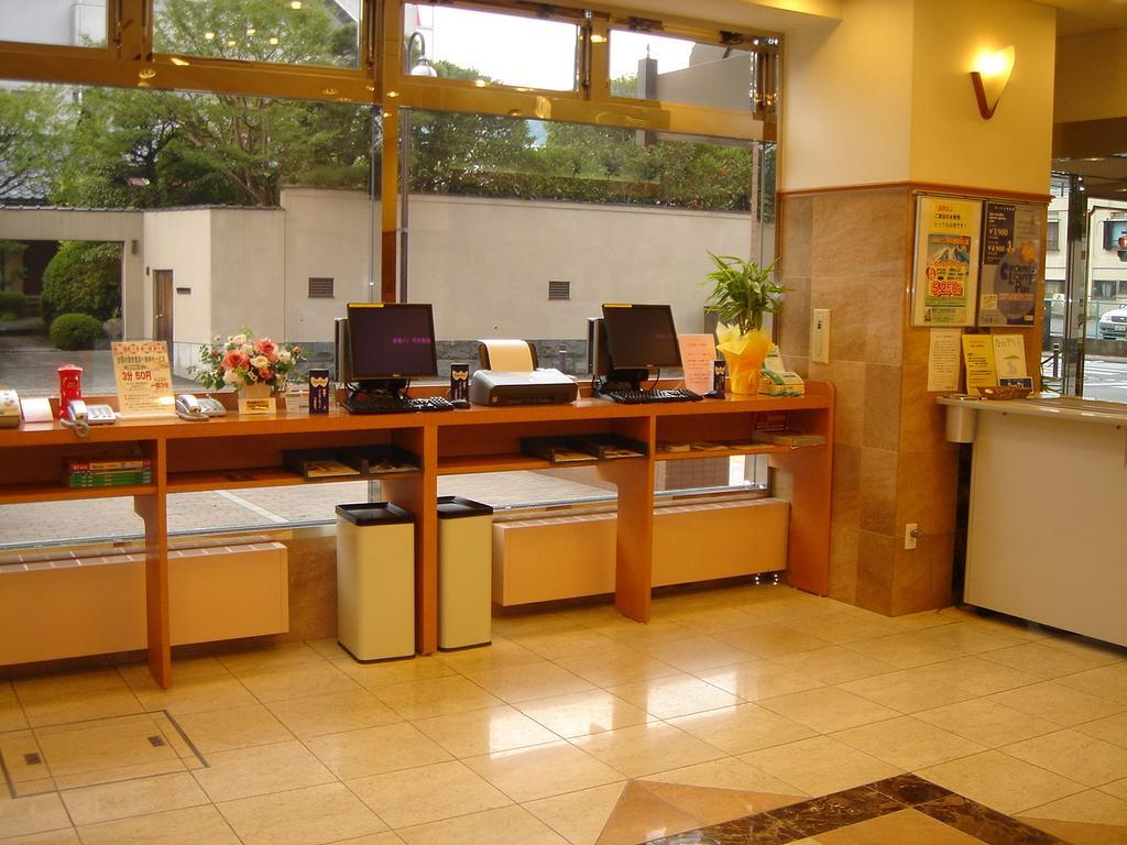 Toyoko Inn Kofu-Eki Minami-Guchi No.1 Buitenkant foto