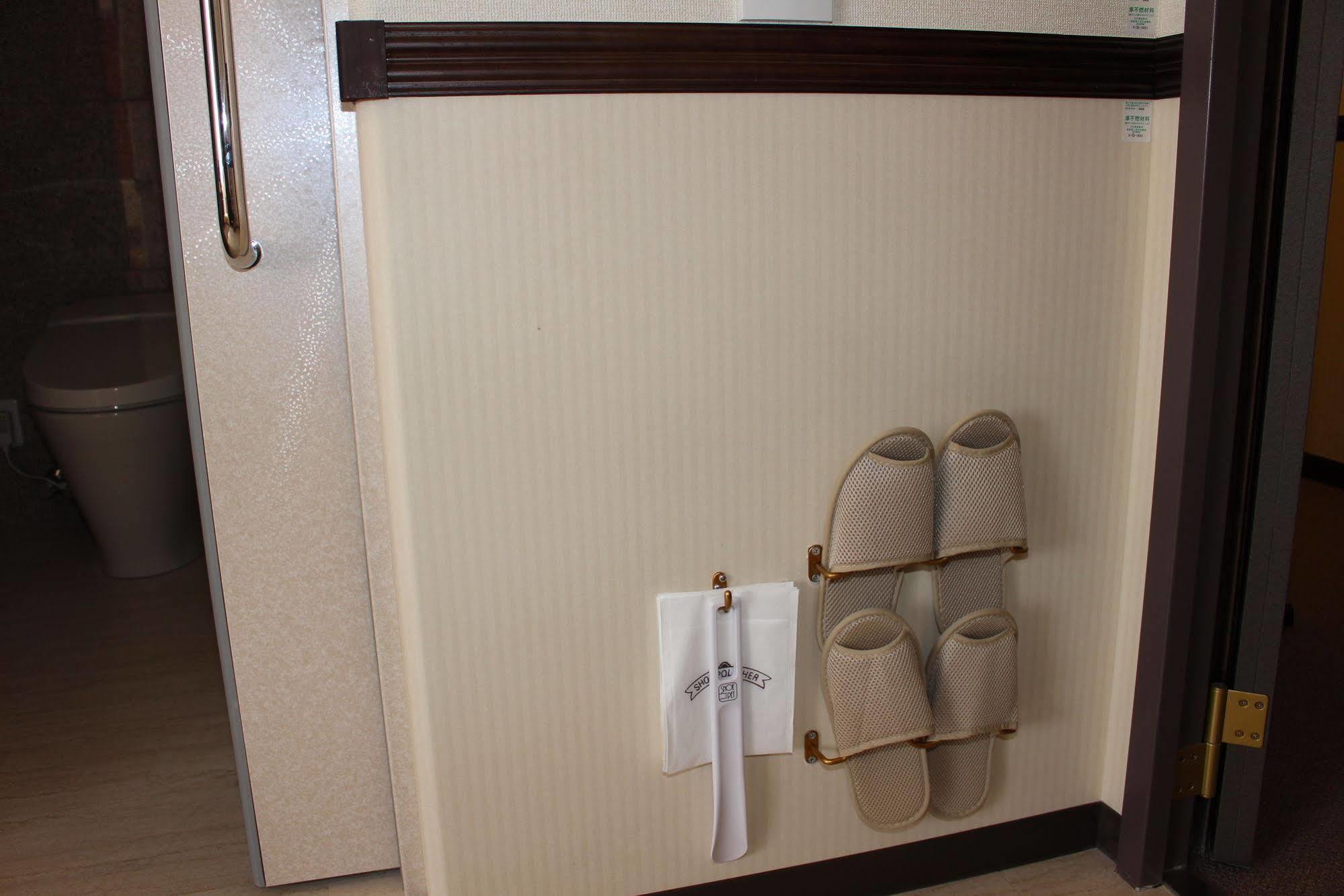 Toyoko Inn Kofu-Eki Minami-Guchi No.1 Buitenkant foto